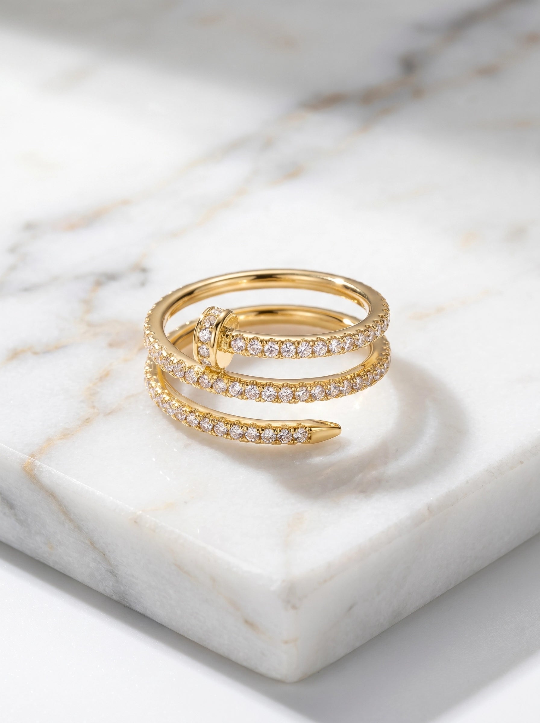 Gold Crystal Wrap Ring for Women – Adjustable Spiral Ring, Elegant Statement Ring, Minimalist Gold Jewelry, Sparkly Fashion Ring, Gift for Her