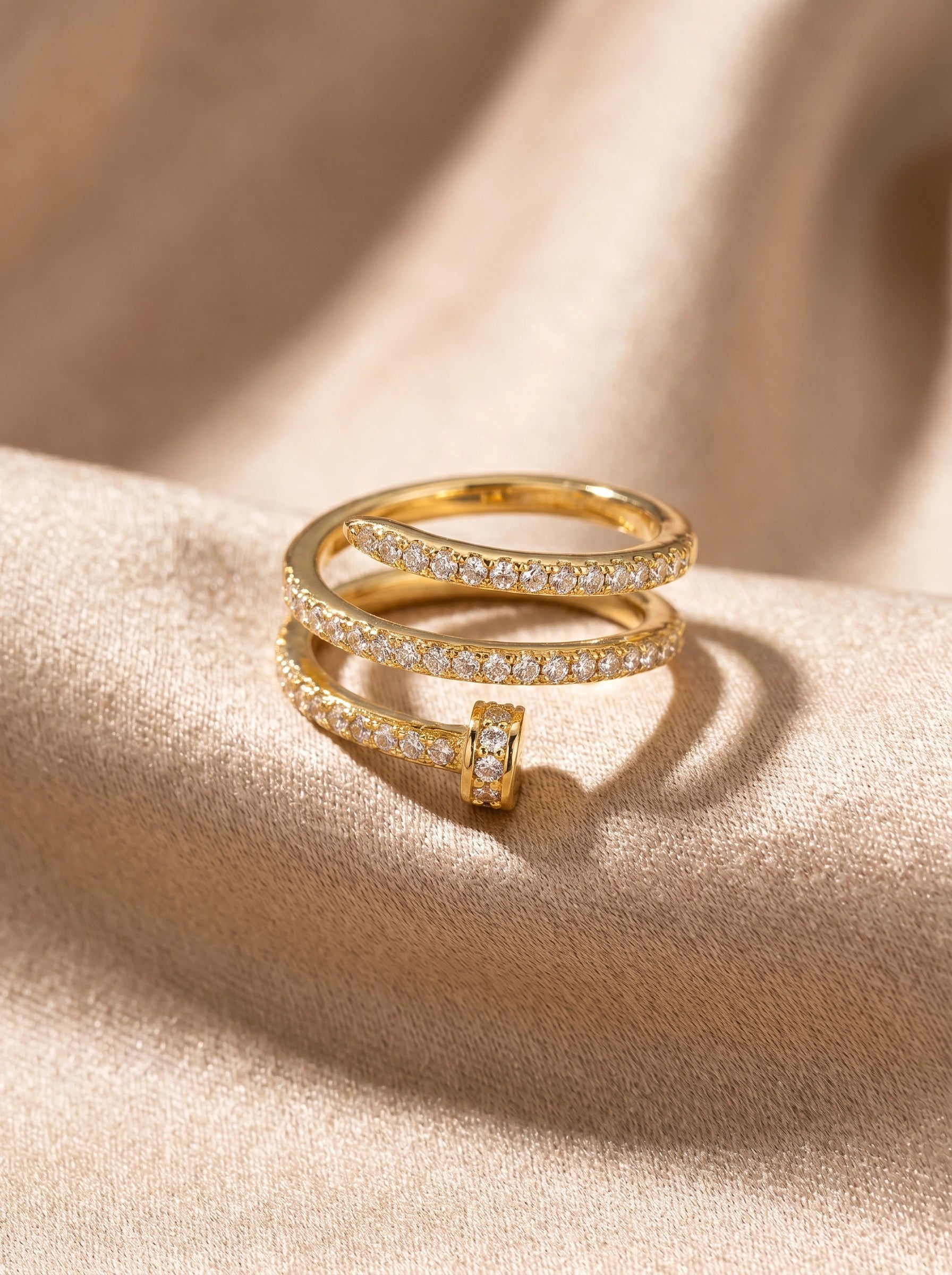 Gold Crystal Wrap Ring for Women – Adjustable Spiral Ring, Elegant Statement Ring, Minimalist Gold Jewelry, Sparkly Fashion Ring, Gift for Her