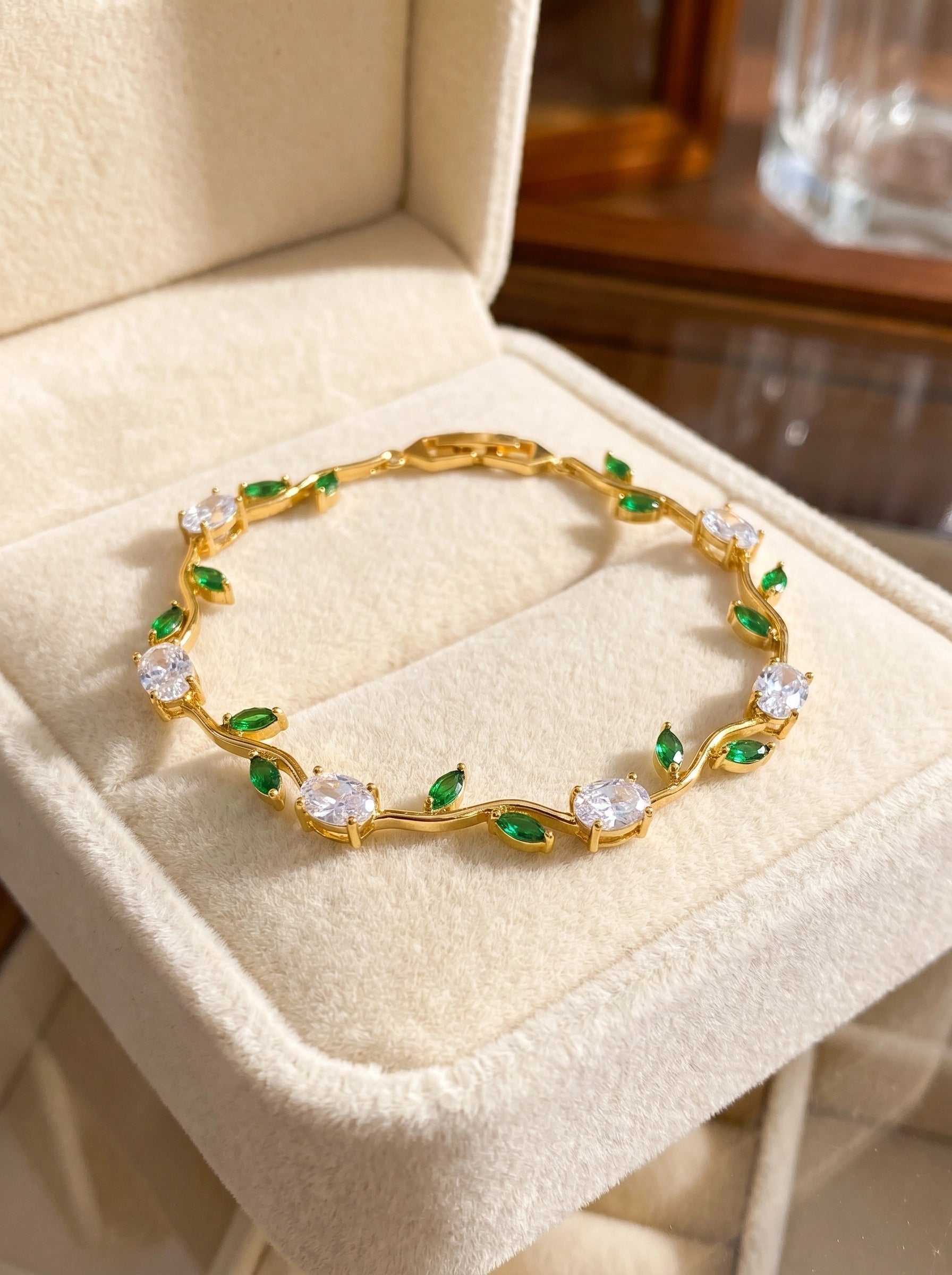 Tulip Crystal Bracelet | Floral Bracelet Available in Pink, Blue, Green, White & Multicolor