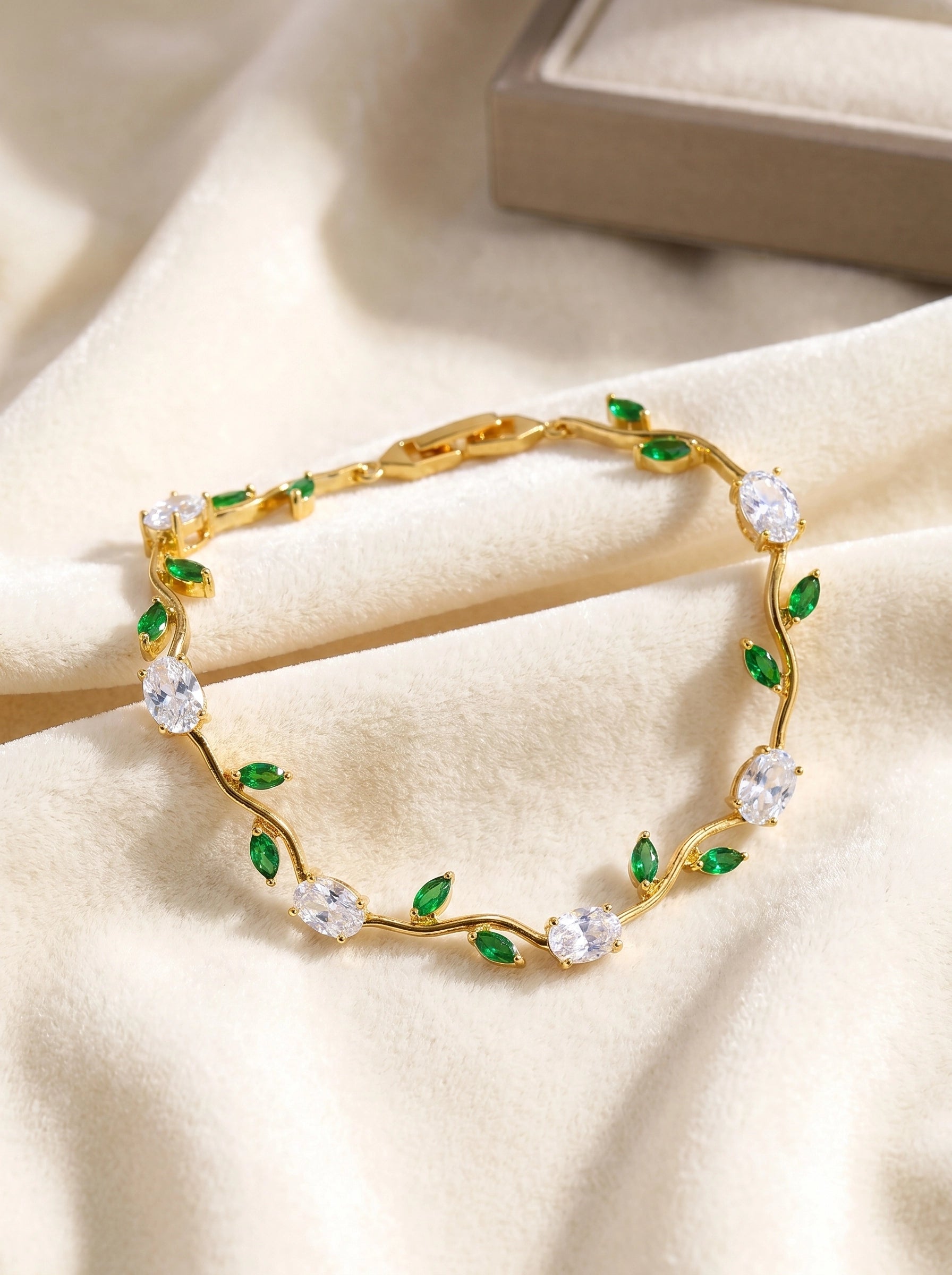 Tulip Crystal Bracelet | Floral Bracelet Available in Pink, Blue, Green, White & Multicolor