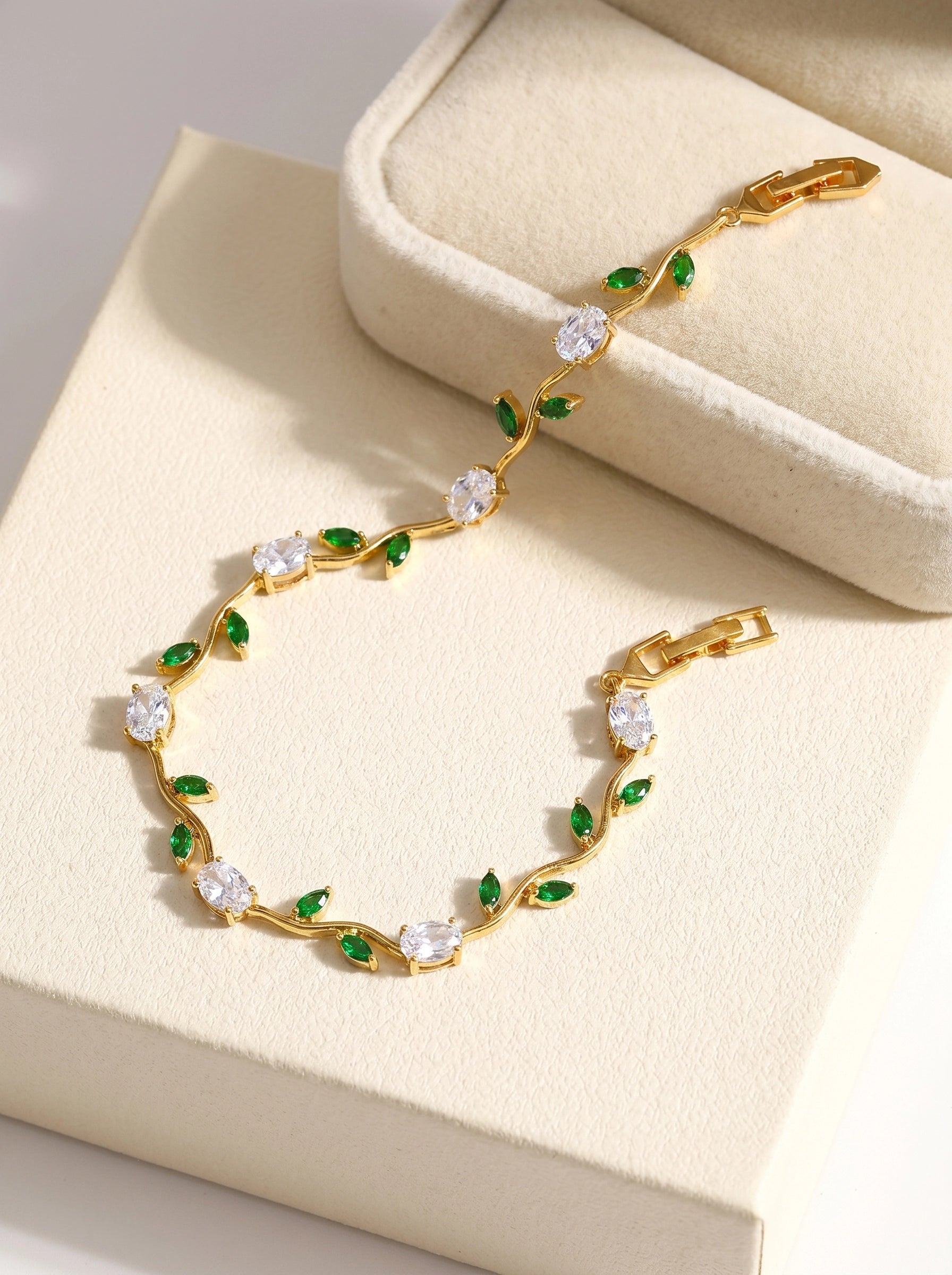 Tulip Crystal Bracelet | Floral Bracelet Available in Pink, Blue, Green, White & Multicolor