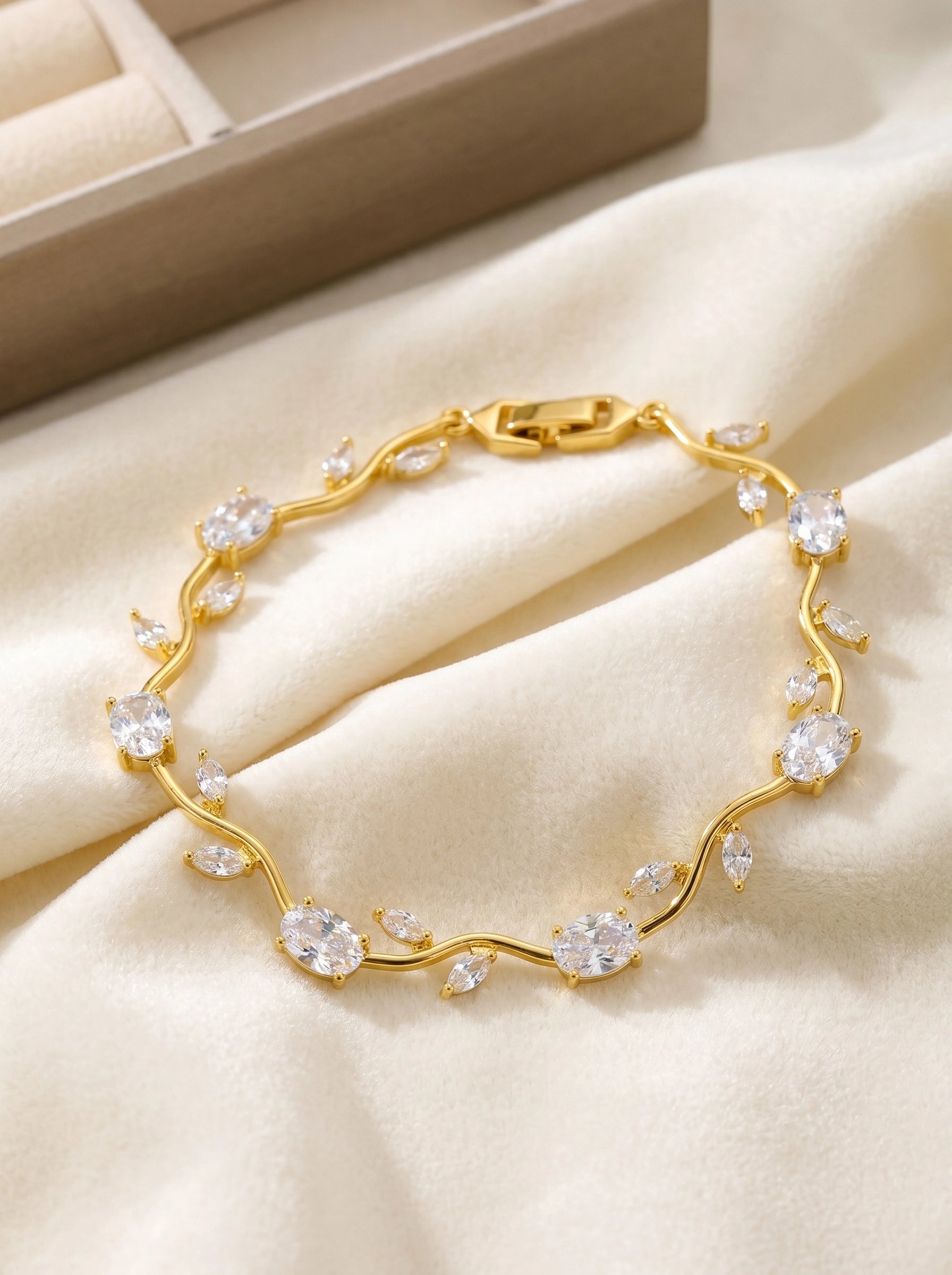 Tulip Crystal Bracelet | Floral Bracelet Available in Pink, Blue, Green, White & Multicolor