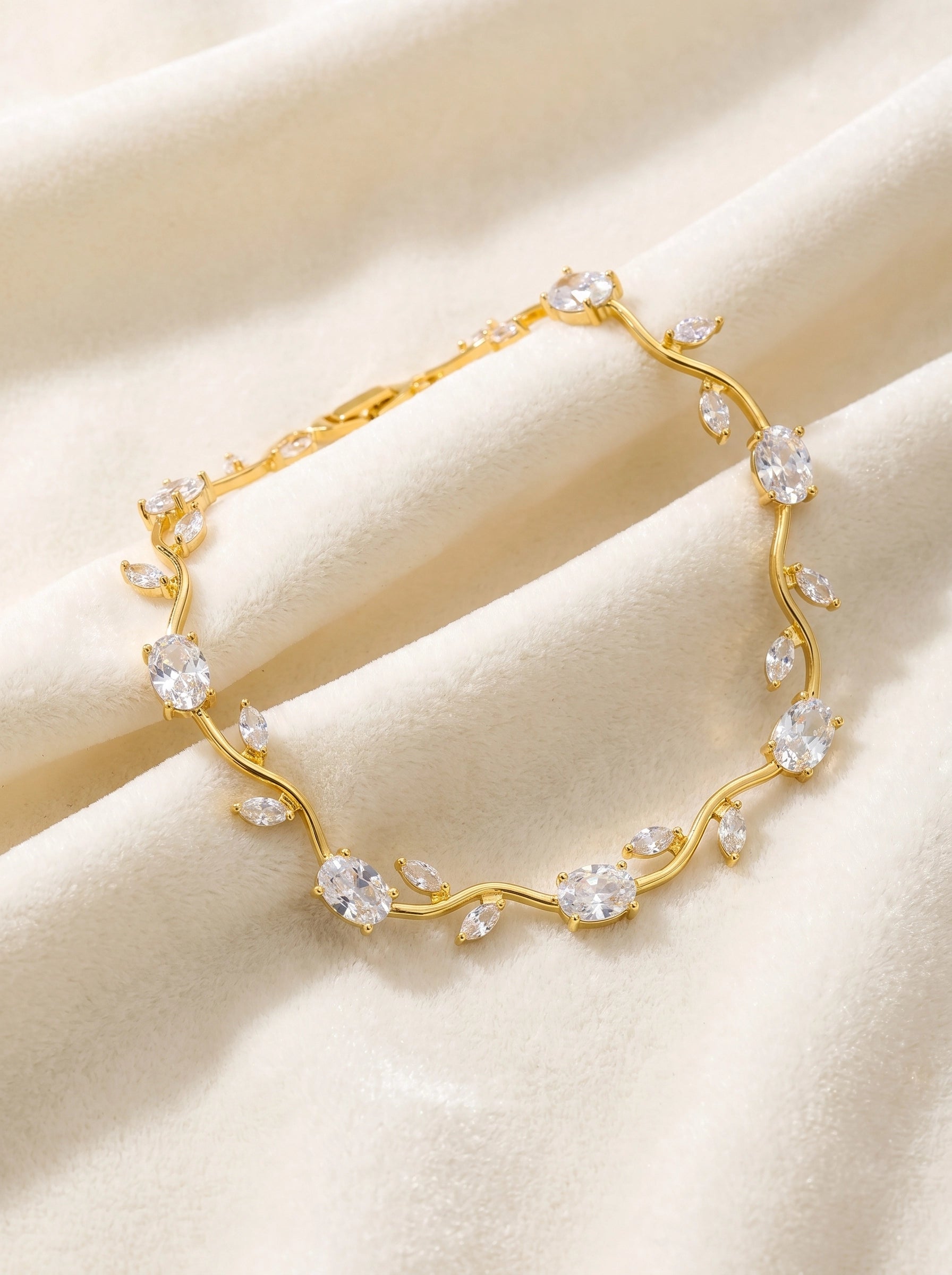 Tulip Crystal Bracelet | Floral Bracelet Available in Pink, Blue, Green, White & Multicolor