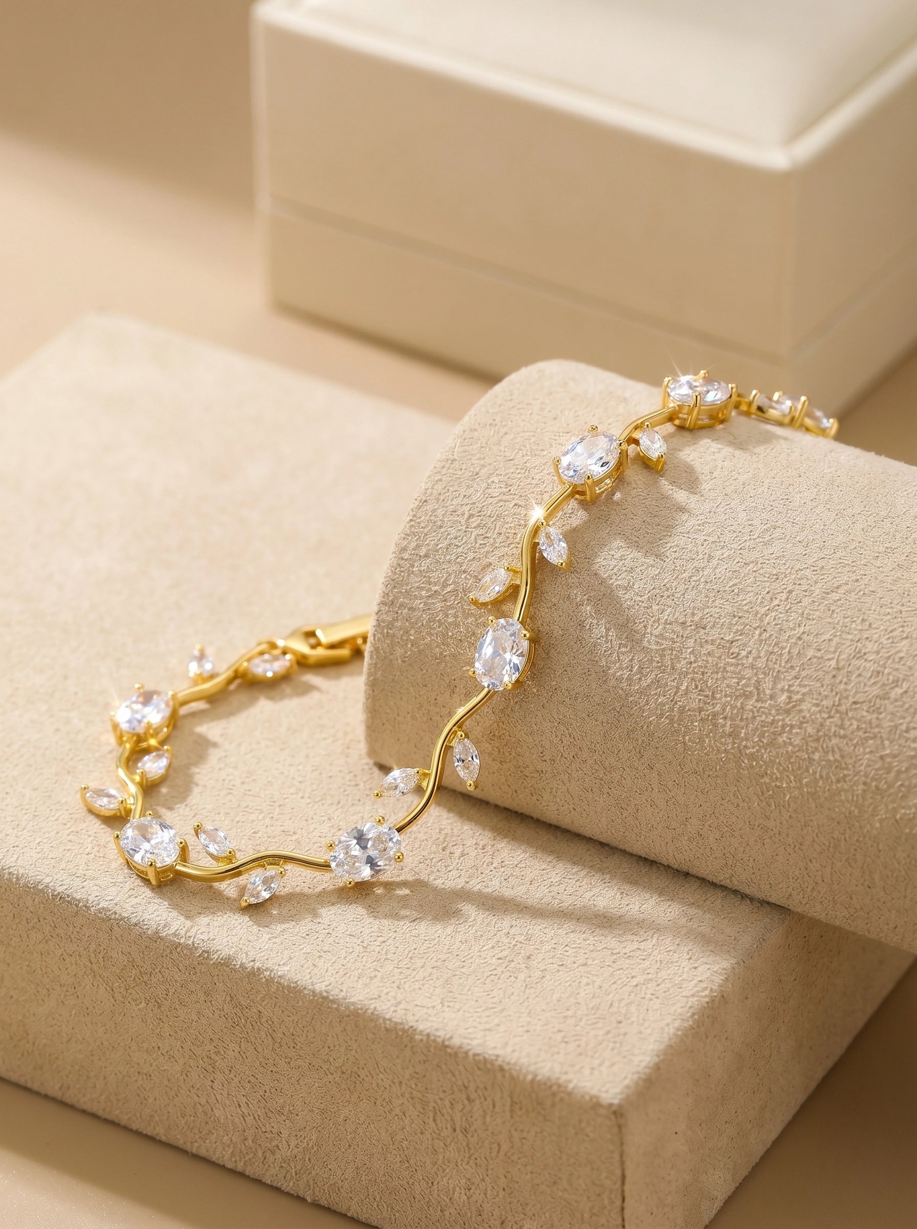 Tulip Crystal Bracelet | Floral Bracelet Available in Pink, Blue, Green, White & Multicolor