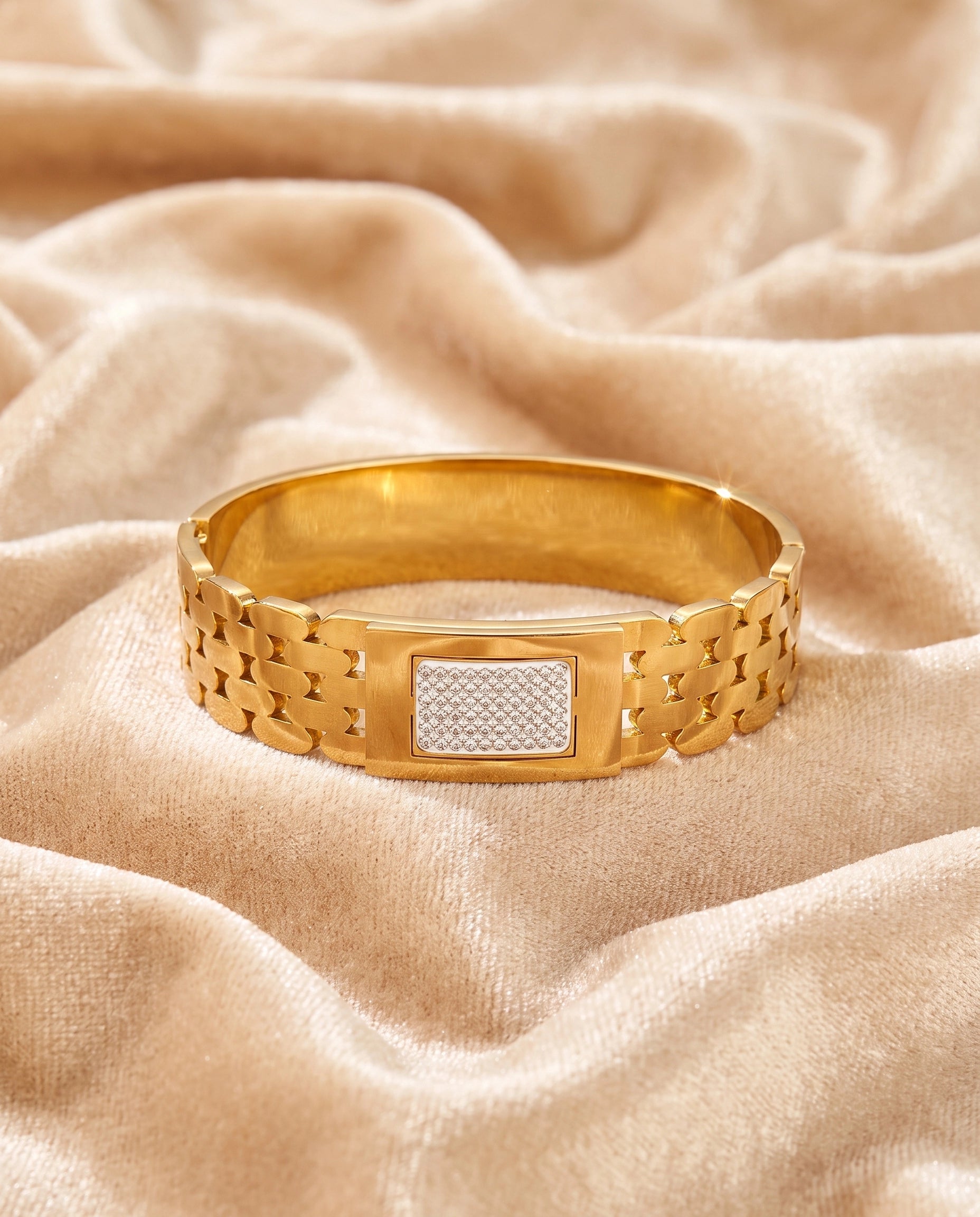 Luxury Gold Crystal Link Bracelet for Women | Premium Gold Bangle Bracelet | Elegant Statement Bracelet | Crystal Cuff Jewelry | Gift for Her | EveStone