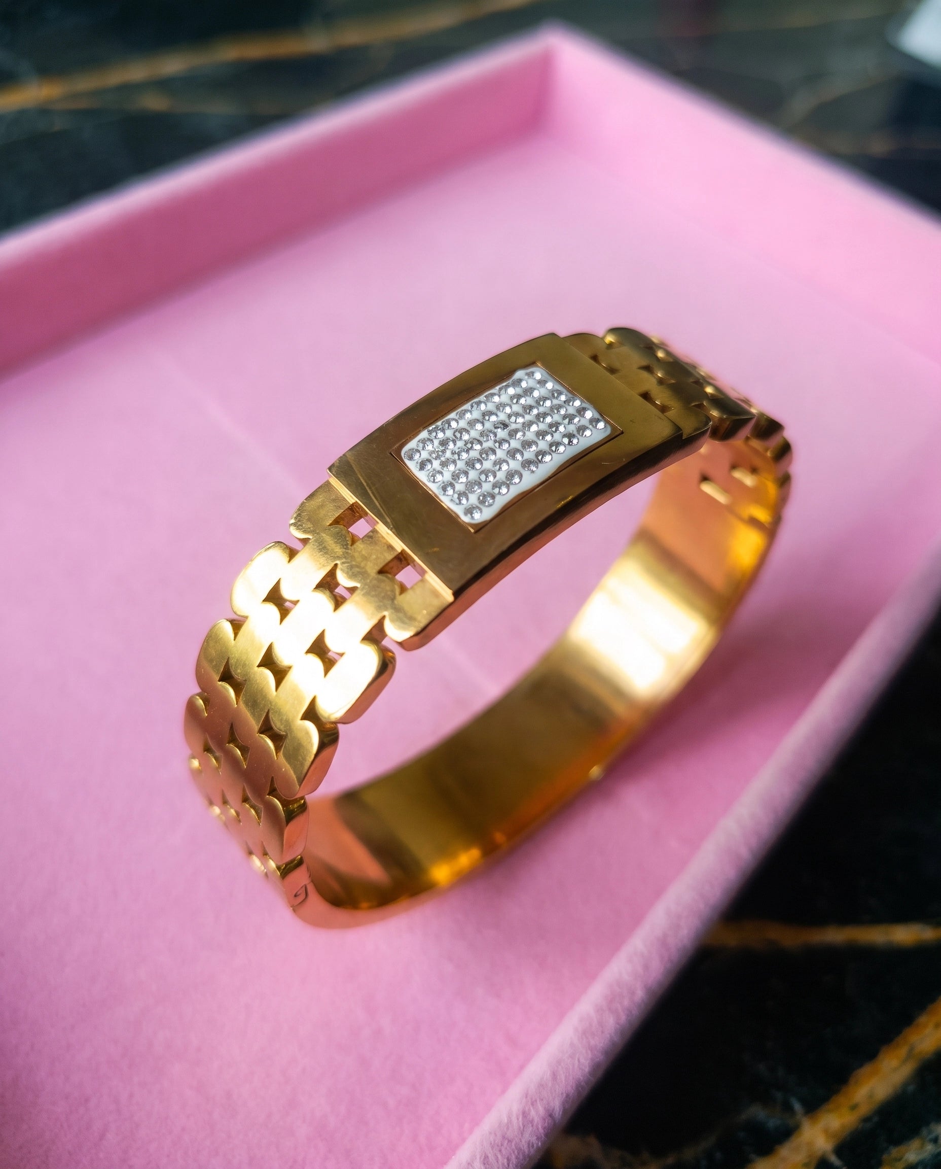 Luxury Gold Crystal Link Bracelet for Women | Premium Gold Bangle Bracelet | Elegant Statement Bracelet | Crystal Cuff Jewelry | Gift for Her | EveStone